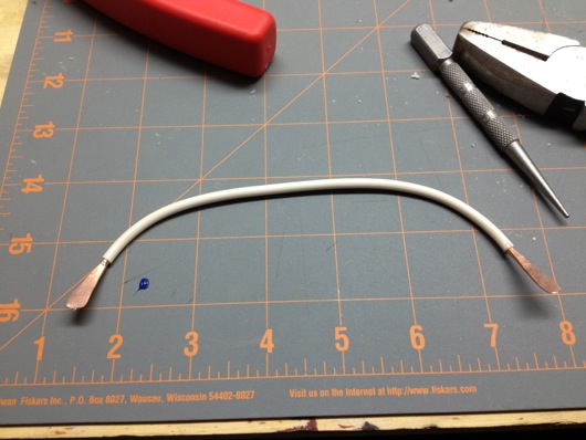 Heavy gauge copper wire as ribs Heavy gauge copper wire as ribs