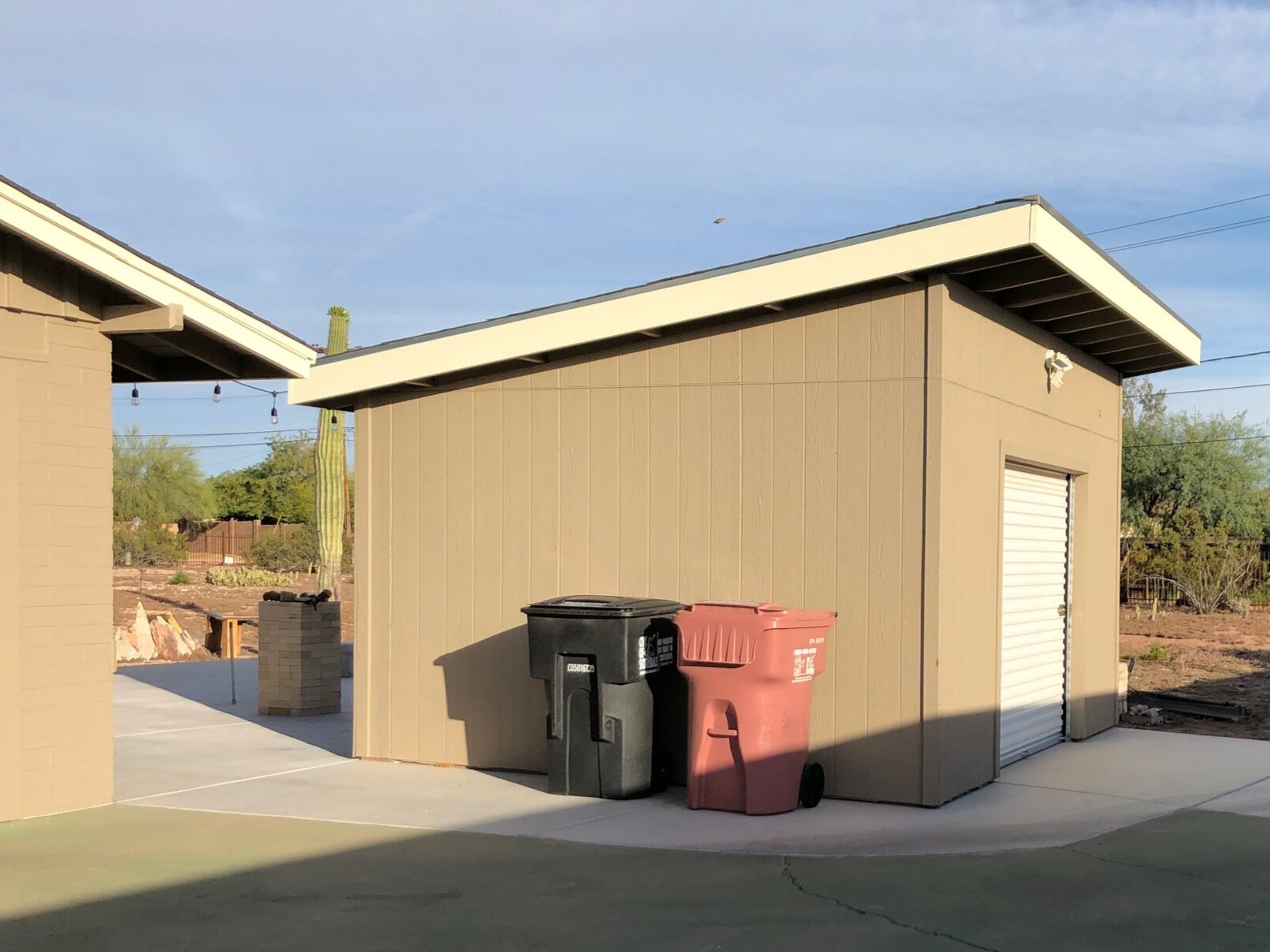 The completed and painted shed